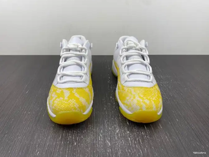 Reps TBkick Air Low Jordan 11 WMNS Snakeskin Yellow AH7860-107 0606